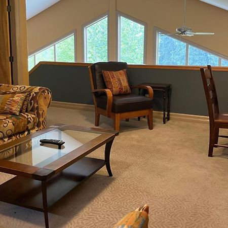 Soleil Chalet By Bear Country Sun Peaks Esterno foto