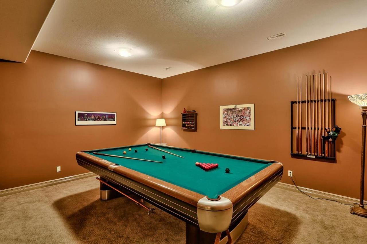 Soleil Chalet By Bear Country Sun Peaks Esterno foto