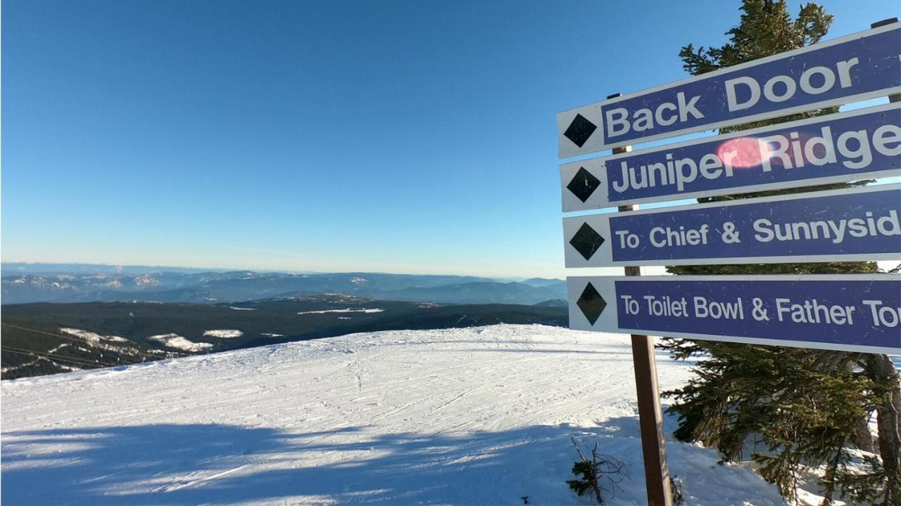 Soleil Chalet By Bear Country Sun Peaks Esterno foto